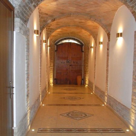 Bed and Breakfast Antica Interamnia Терамо Экстерьер фото